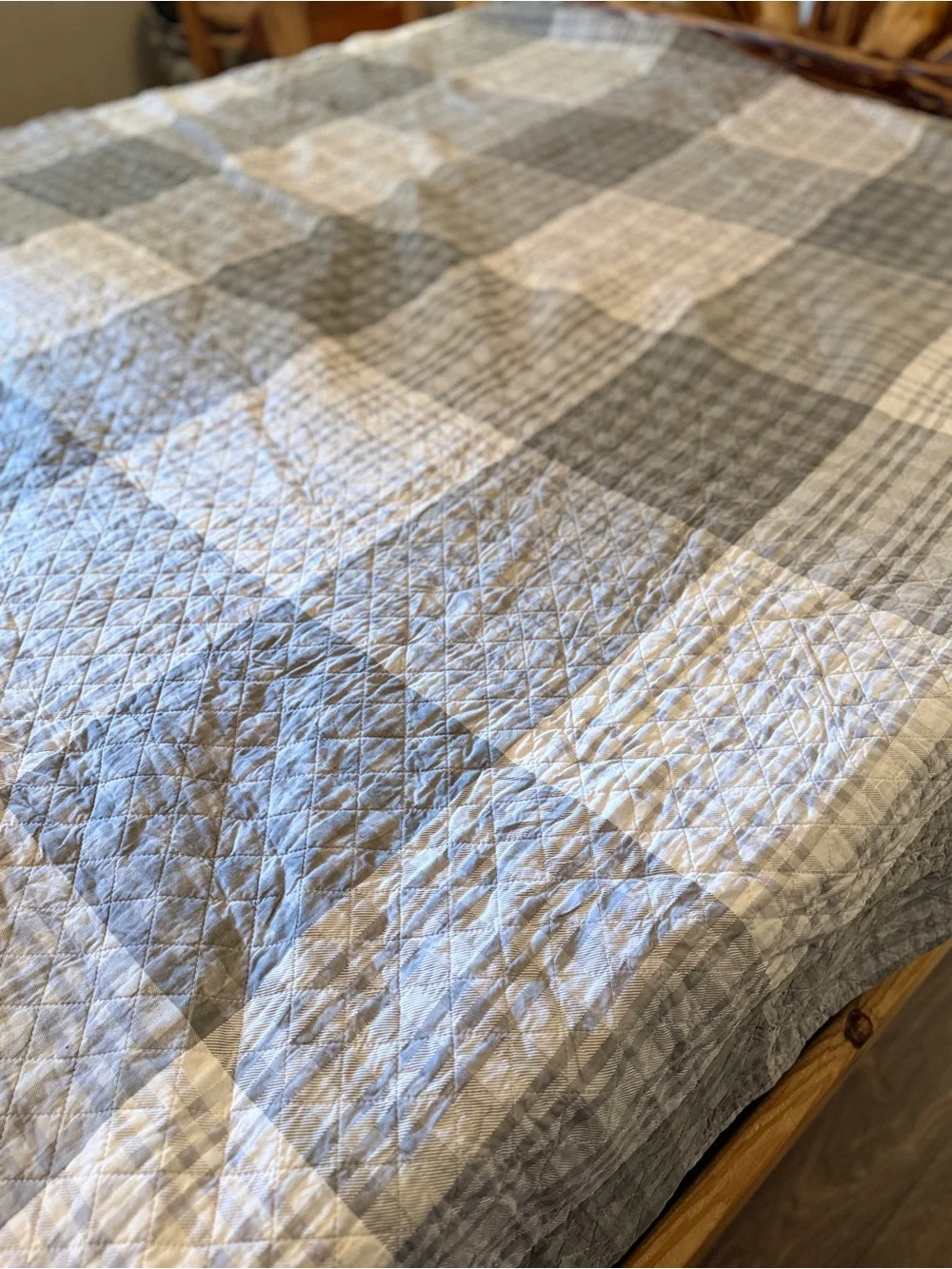 King Quilted Patchwork Reversible Bedspread in Gray and Cream